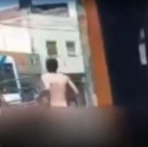 [VIDEO] Encontró a su esposa con otro: el amante salió corriendo desnudo