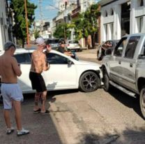 El cantante de Ke Personajes a las piñas en la calle: Completamente sacado