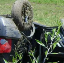 Le dio una paliza a su esposa, huyó en el auto a toda velocidad, volcó y falleció en el acto