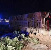 Volcó un colectivo en Córdoba, murió una mujer y hay 14 personas heridas