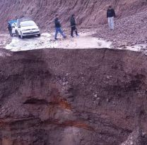 El temporal de Jujuy dejó un tremendo crater en la ruta 52