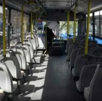 Se le enganchó la mochila en la puerta del colectivo y murió al ser arrastrado