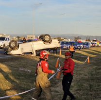 [TRAGEDIA] Camioneta se cruzó de carril y chocó varios autos: falleció una mujer