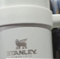 El vaso térmico de más buscado de Stanley llegó a Jujuy y se vende a un precio increíble