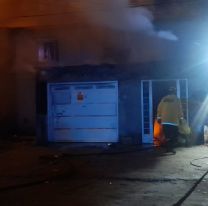 Familia prendió una estufa y casi mueren: terrible incendio en un barrio