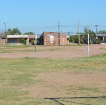 Festejaba el día del padre en una canchita de Jujuy y terminó apuñalado: pelea por su vida