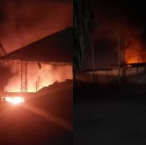 Alto Comedero: se incendió la feria Coapacabana y empezaron a saquearla