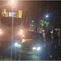 Intentó ganarle al tren y la locomotora se lo llevó puesto