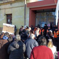 Tensión en Palpalá: vecinos en contra del GIRSU fueron a buscar a los concejales