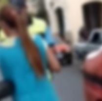 "Vi a la seño Cari": escrachó a la maestra de jardín cuando subía a un auto