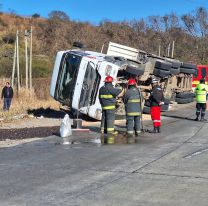 Alerta Palpalá: Volcó un camión con bolsas de harina 