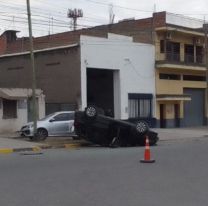 Terrible vuelco en la Avenida Brown ¿Estaba buscando cariñosas?