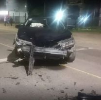 Chocó contra una moto tras cruzarse de carril: hay un muerto