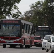 Choferes salieron al cruce de UTA Jujuy: "No cobramos $1 millón"