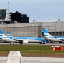 El Gobierno inició tratativas con empresas latinoamericanas para que se hagan cargo de Aerolíneas