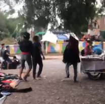 Sigue el conflicto en la Feria de Perico: "Nos cobran una fortuna y no hacen nada"