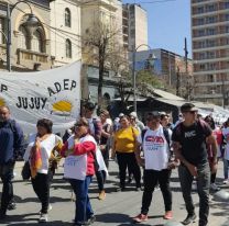 Docentes jujeños afirman haber perdido el 60% del poder adquisitivo