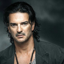 Preocupa el cantante Ricardo Arjona, "en silla de ruedas"