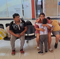 Jujeños con sus dos hijitos fueron estafados en Salta, no saben qué hacer