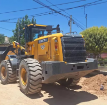 Dio marcha atrás, atropelló a un compañero y murió en el acto