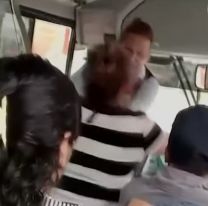 Escándalo navideño en Jujuy: pelea en un colectivo por un hombre