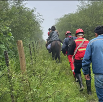 Tras el temporal, rescataron a una familia y a pescadores en Jujuy 