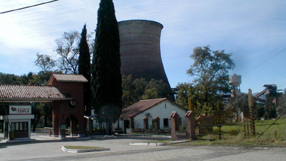 Aceros Zapla otra vez al borde de la crisis: ahora no tiene luz