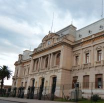 Cinco changuitos andaban calzados con puntas por la Casa de Gobierno: fueron detenidos