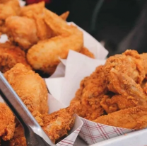 Imperdonable... Tenía un antojo, pidió pollo frito y le llegó algo asqueroso