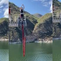 Se tiró del puente del dique Cabra Corral, se le cortó la soga y cayó muy feo: está internado