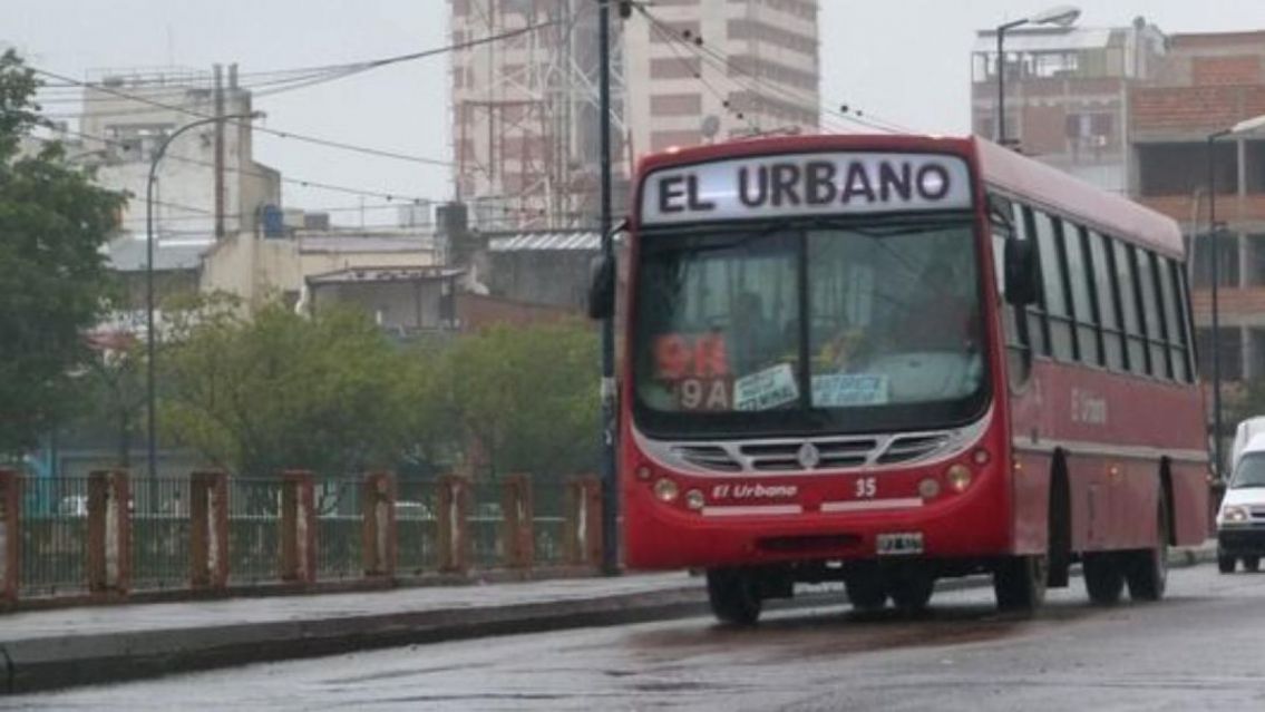 Choferes amenazan con un paro de colectivos en Jujuy denuncian sueldos