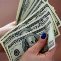 El dólar blue cerró a $499 y marcó un nuevo récord