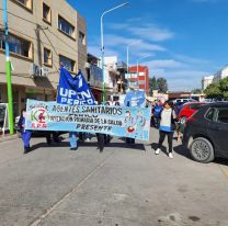 La Salud también protestó por los salarios: "No alcanzamos la canasta básica"