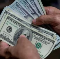 Marcada baja del dólar blue tras la suba de $14, ¿a cuánto cerró este viernes?